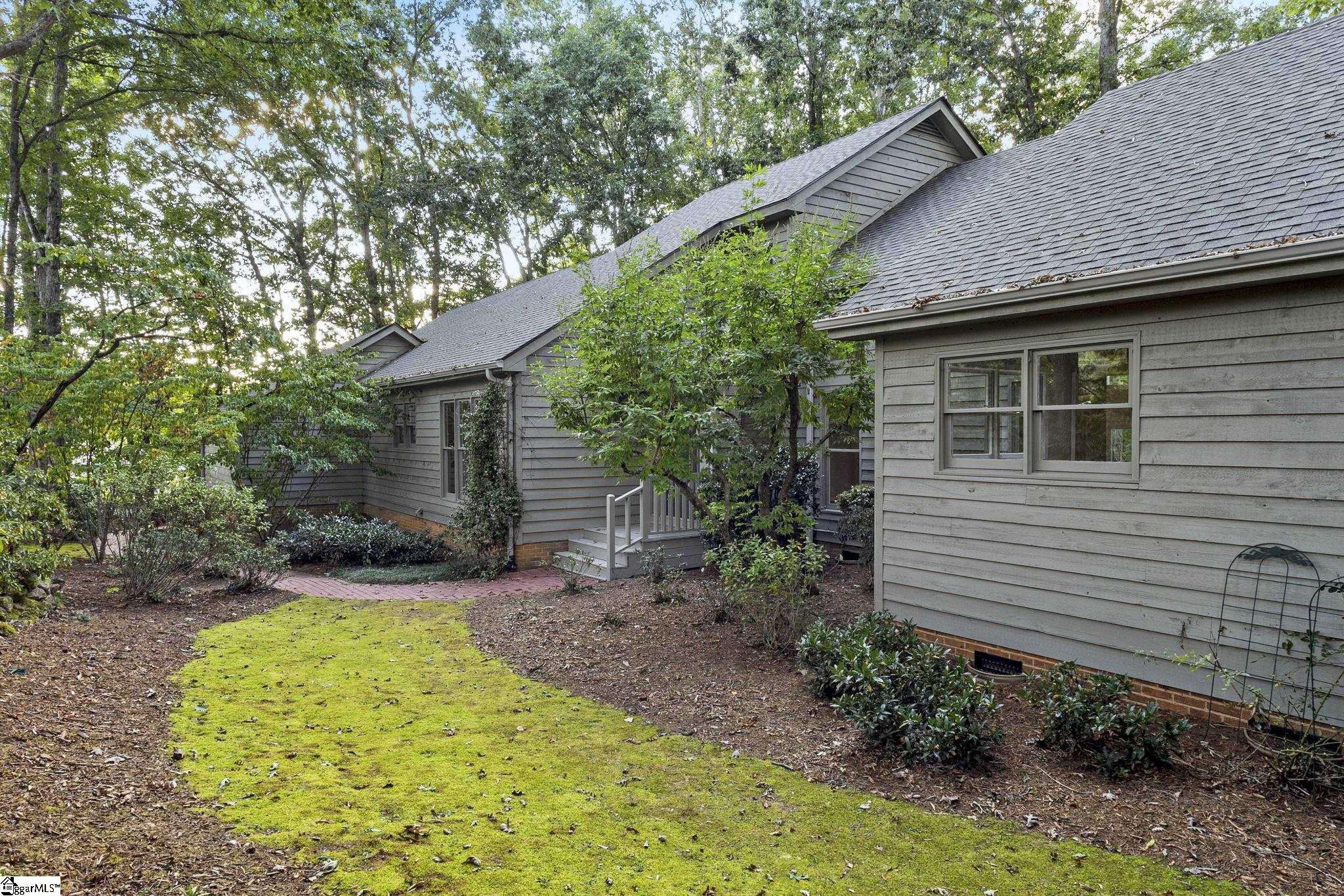 225 Arrowhead Trail