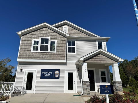 Photo of 102 Gumwood Circle, Gaffney, SC 29341 (MLS # 1605016)