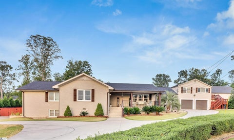 Photo of 380 Forrester Drive, Greenville, SC 29607 (MLS # 1602594)