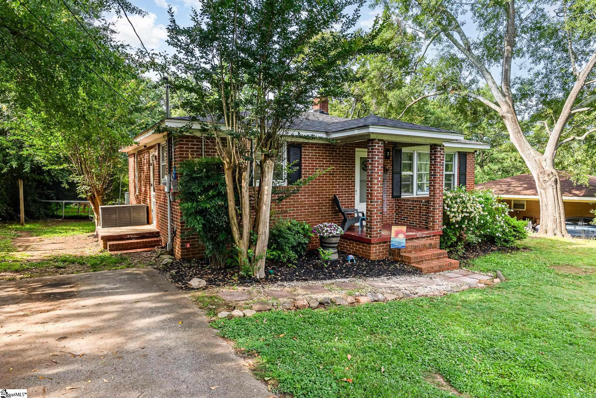 7 Edgewood Street