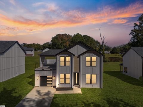 189 Eastbrook Drive Woodruff SC 29388