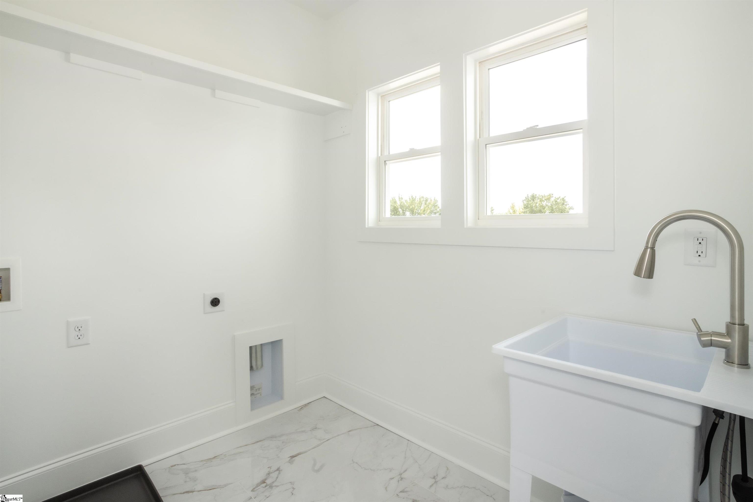 Greenville, South Carolina 29601, United States, 4 Bedrooms Bedrooms, ,3 BathroomsBathrooms,Residential,Active,251046