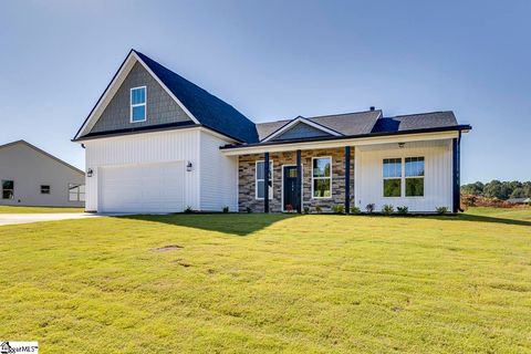 104 Old Glory Court Pickens SC 29671