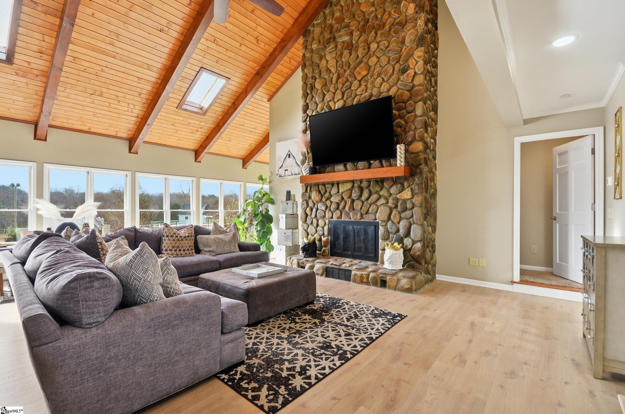 600 Pine Log Ford Road