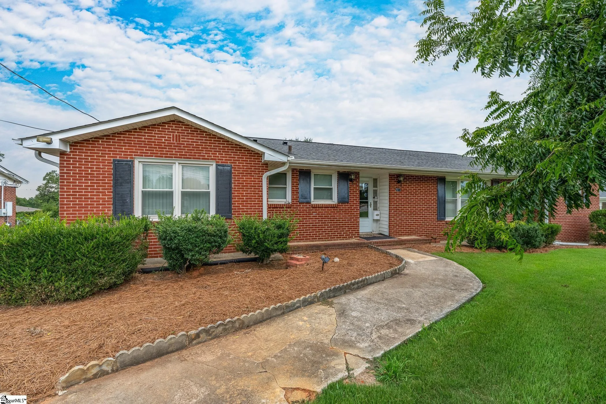 7011 White Horse Road
