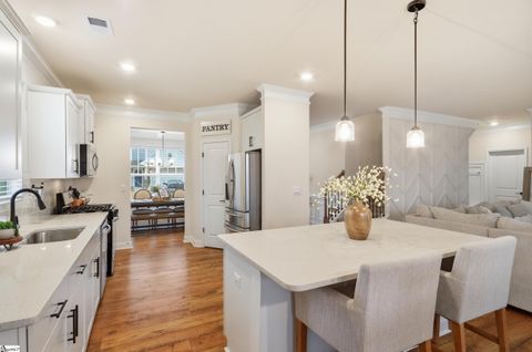 4076 Moffre Drive Boiling Springs SC 29316