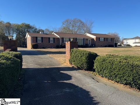 240 Jones Road Taylors SC 29687