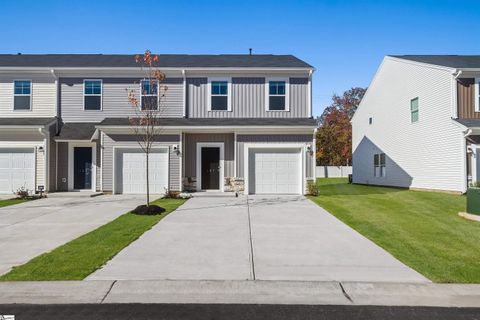 Photo of 152 Randwick Lane, Greer, SC 29651 (MLS # 1580332)