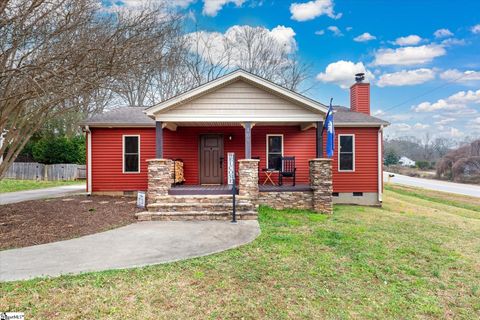 Photo of 109 S Laurel Street, Walhalla, SC 29691 (MLS # 1578866)
