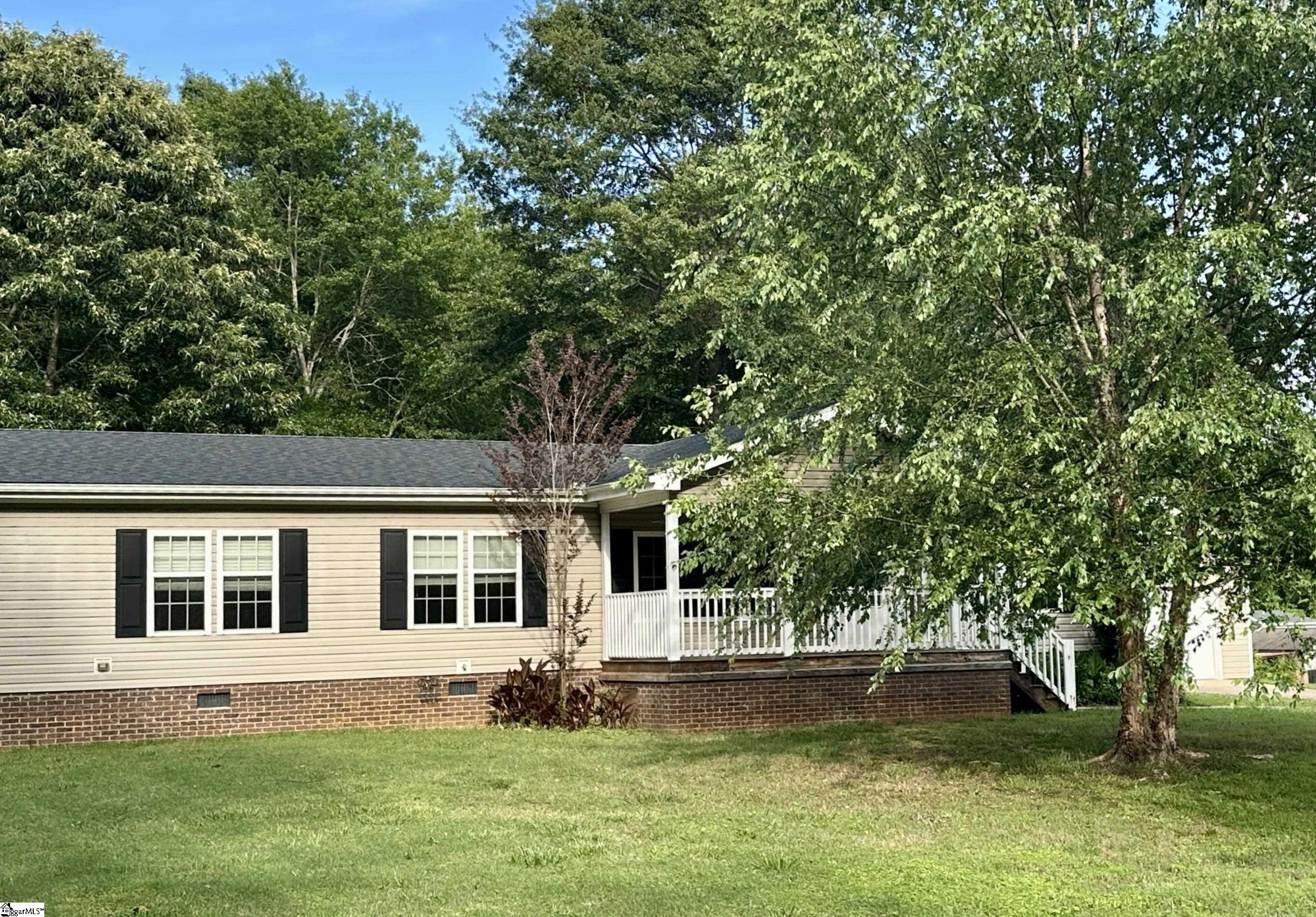 Taylors, South Carolina 29687, United States, 3 Bedrooms Bedrooms, ,2 BathroomsBathrooms,Residential,Active,151218