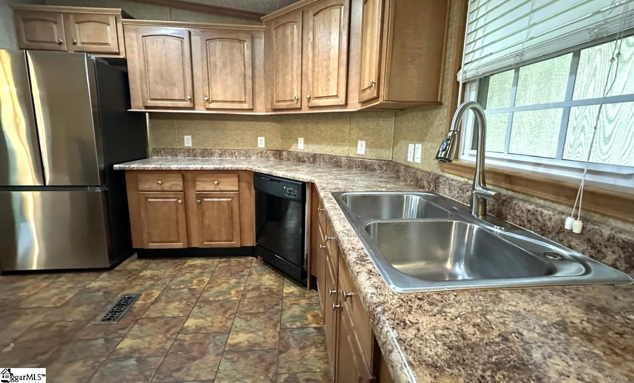 Taylors, South Carolina 29687, United States, 3 Bedrooms Bedrooms, ,2 BathroomsBathrooms,Residential,Active,151218