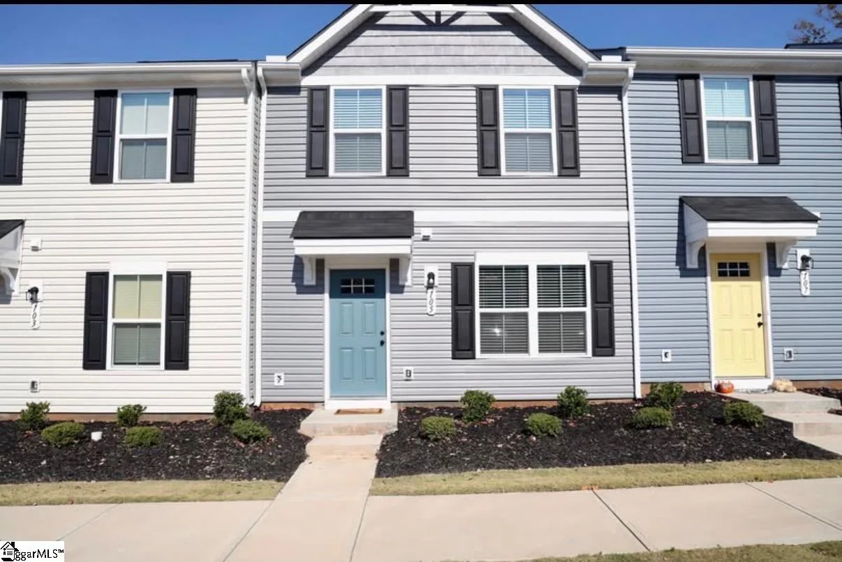 105 Forthside Way
