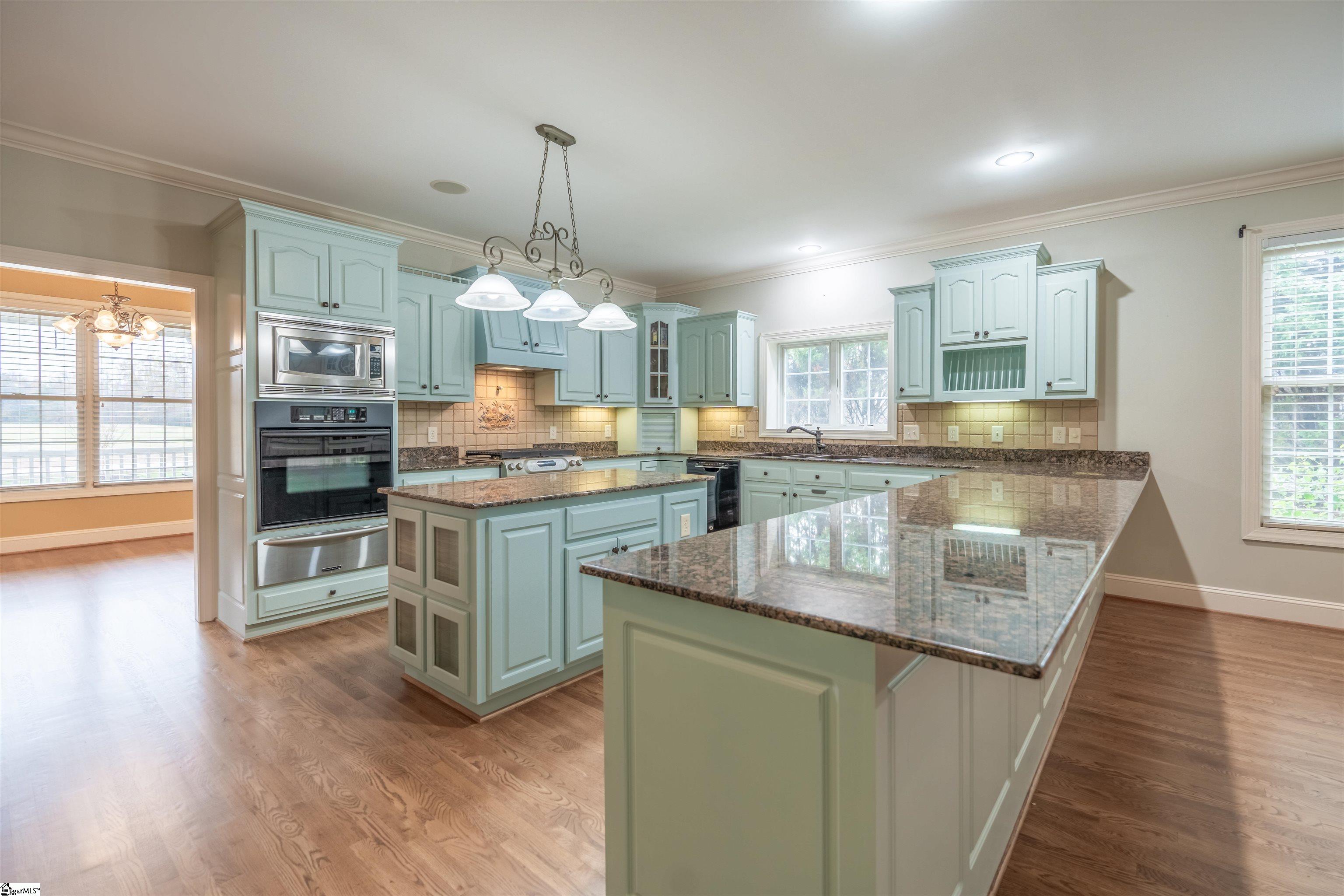 323 Waters Road