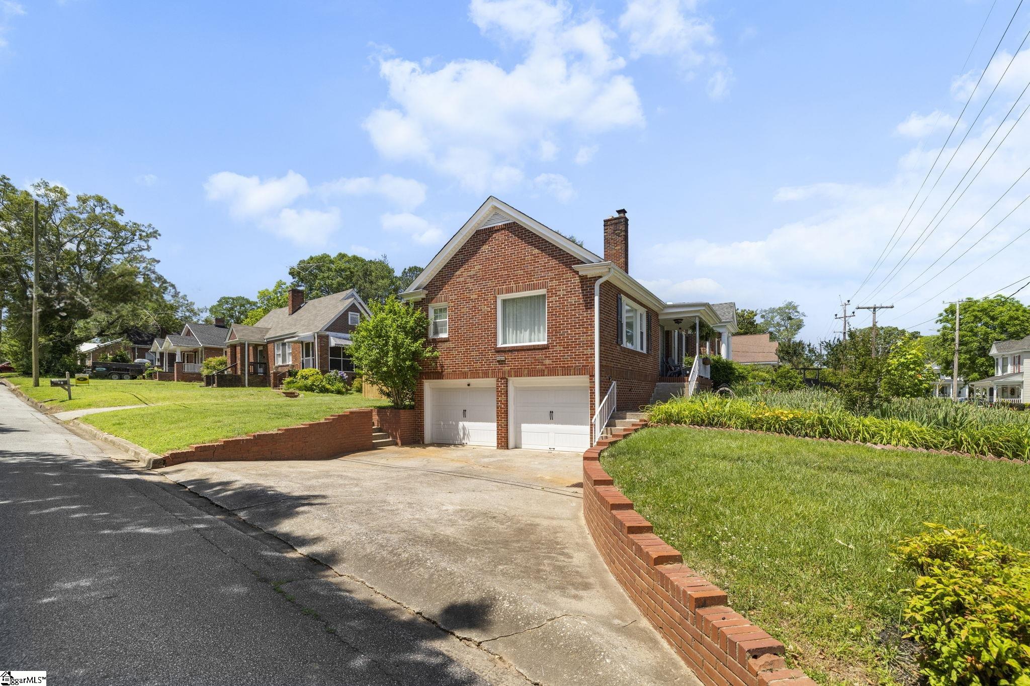 Greer, South Carolina 29650, United States, 4 Bedrooms Bedrooms, ,4 BathroomsBathrooms,Residential,Active,204109