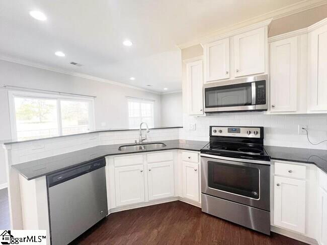 Simpsonville, South Carolina 29680, United States, 4 Bedrooms Bedrooms, ,3 BathroomsBathrooms,Residential,Active,170462