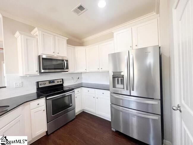 Simpsonville, South Carolina 29680, United States, 4 Bedrooms Bedrooms, ,3 BathroomsBathrooms,Residential,Active,170462