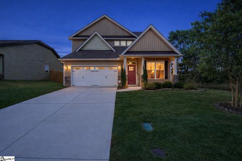 Photo of 337 Barnhill Court, Greenville, SC 29617 (MLS # 1579871)