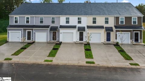 Photo of 141 Randwick Lane, Greer, SC 29651 (MLS # 1577677)