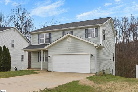 Photo of 213 Kingscreek Drive, Greer, SC 29650 (MLS # 1583794)