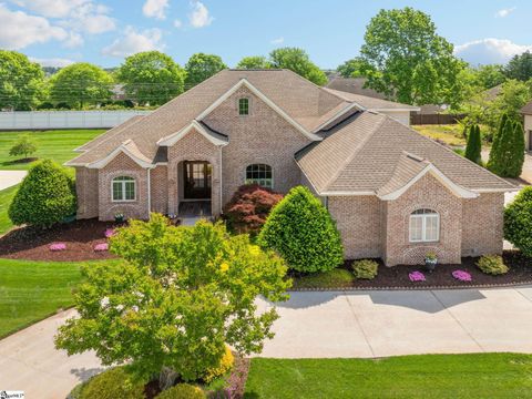 Photo of 411 Kingsgate Court, Simpsonville, SC 29681 (MLS # 1588730)