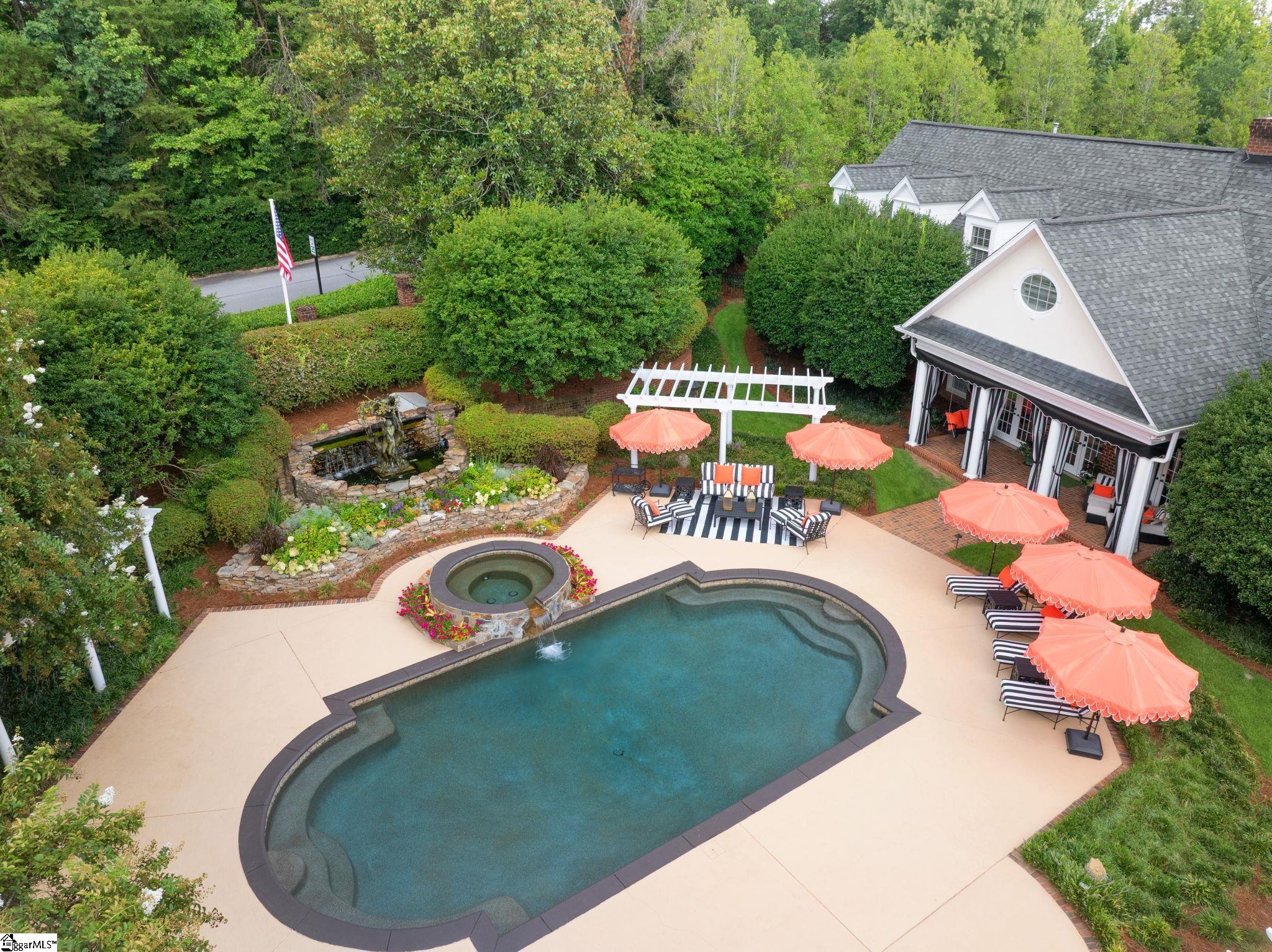28 Lawson Way