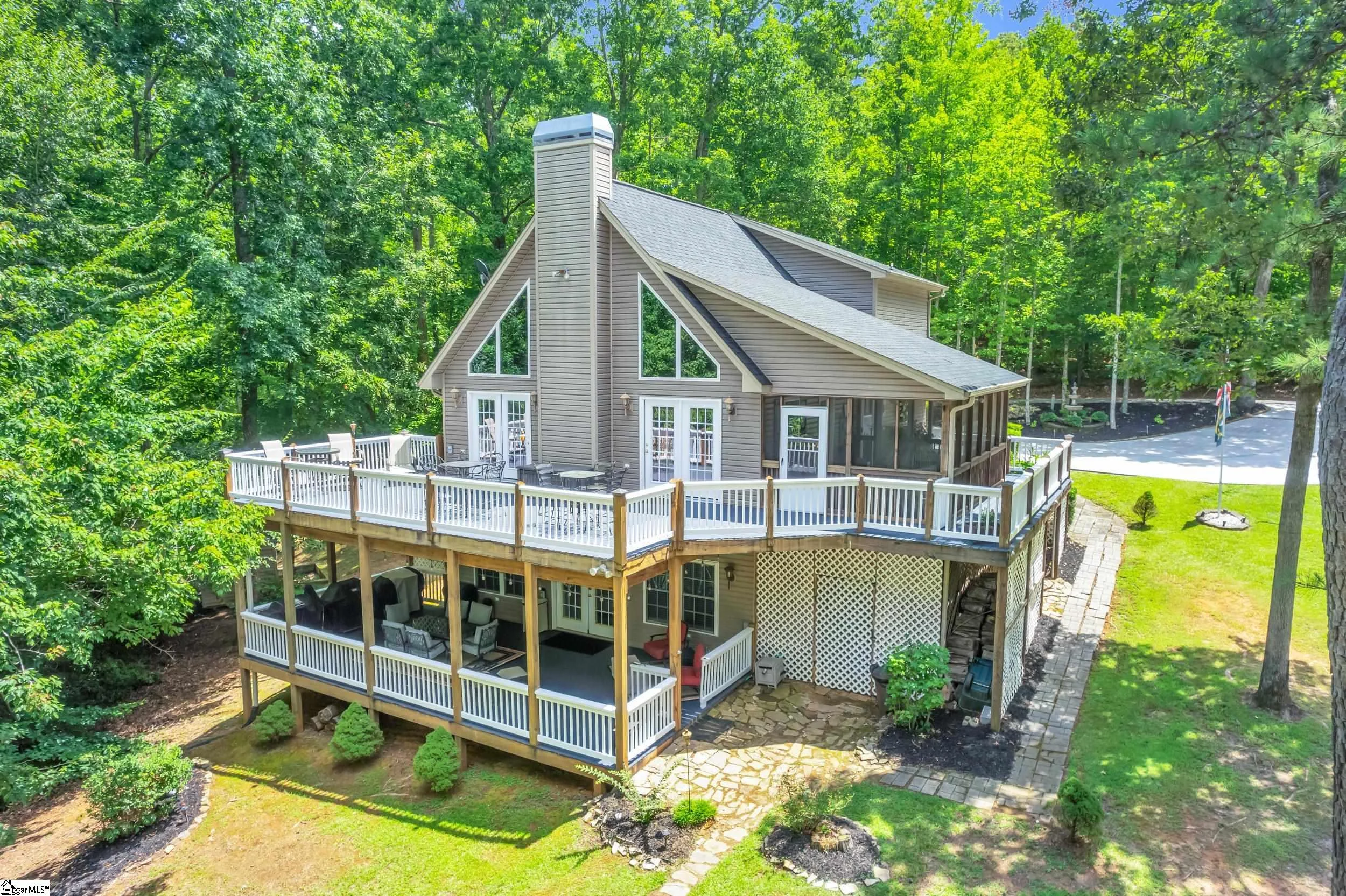 409 The Bear Boulevard, Tamassee, SC, 28686