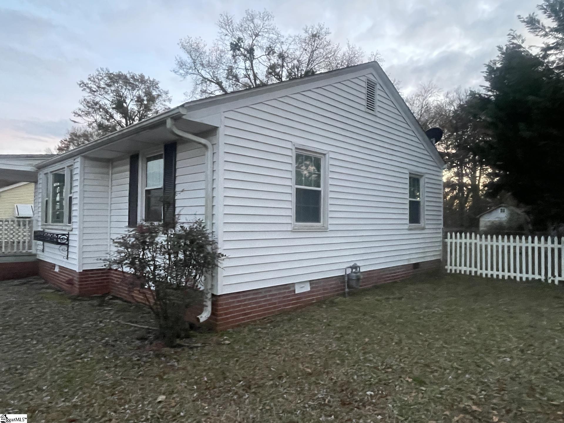 312 W Wood Street