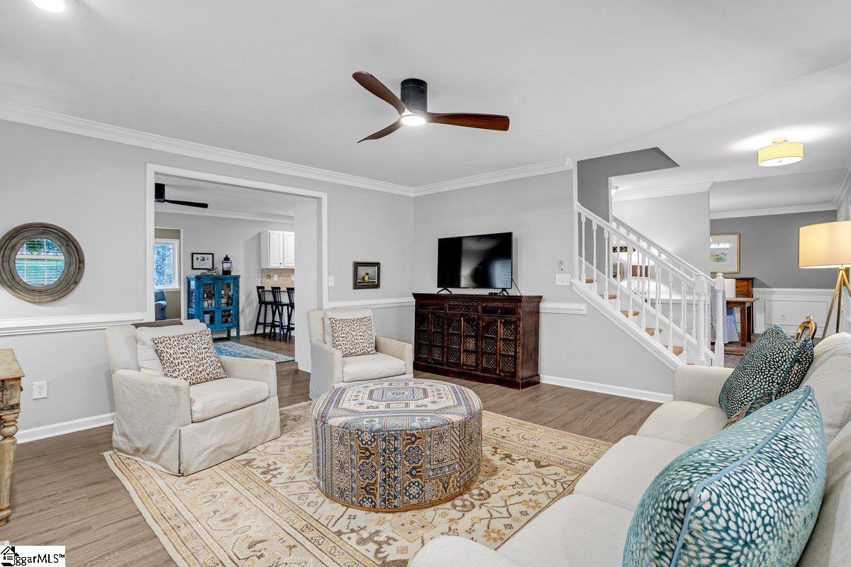 500 E Mountain Creek Road