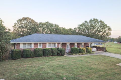 Photo of 210 Locke Road, Belton, SC 29627 (MLS # 1571348)