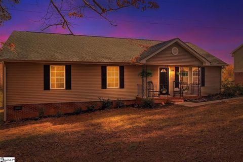 Photo of 114 Berea Forest Circle, Greenville, SC 29617 (MLS # 1574542)