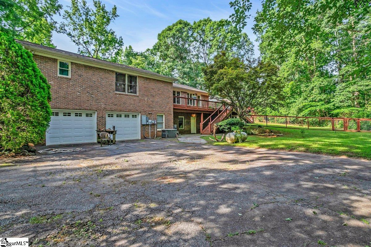 1733 Tigerville Road