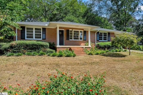 Photo of 203 Maple Park Drive, Williamston, SC 29697 (MLS # 1578022)