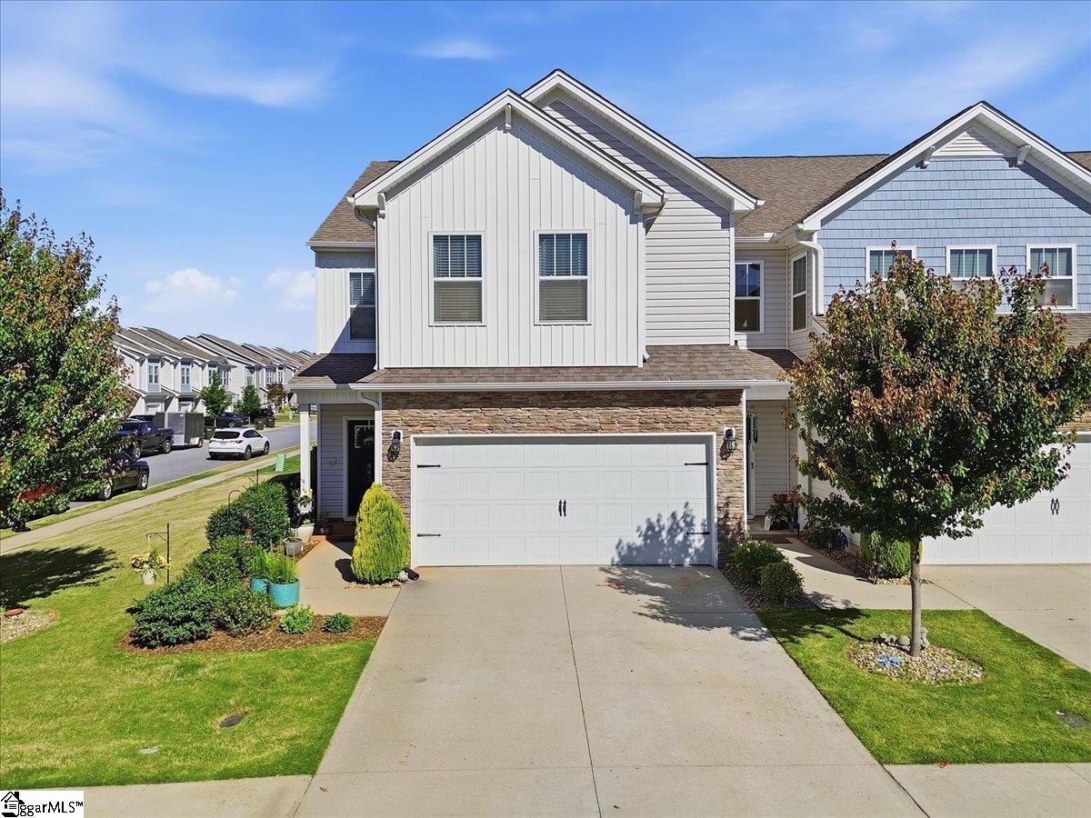 582 Yellow Fox Road, Greer, SC Home for Sale 2 582 Yellow Fox Road