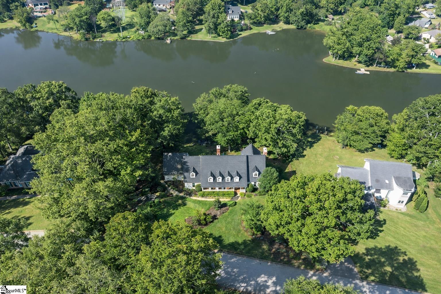 317 E Killarney Lake