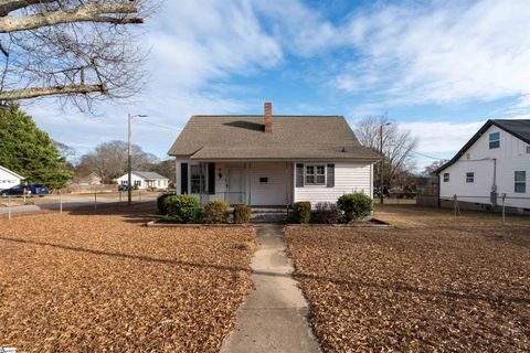 Photo of 60 Blake Street, Greenville, SC 29605 (MLS # 1579223)