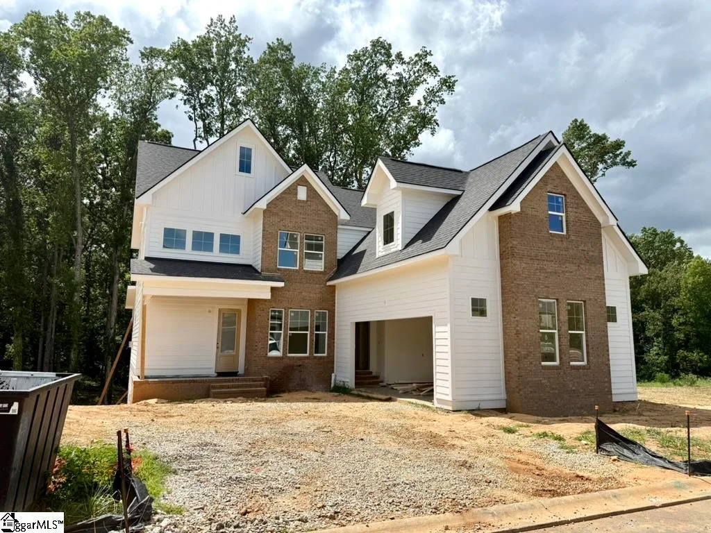 8 Carlingford Way