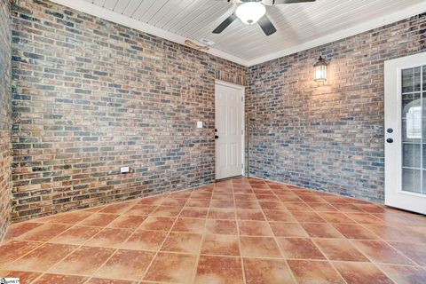 Tiny photo for 108 Bur Oak Drive, Taylors, SC 29687 (MLS # 1576171)