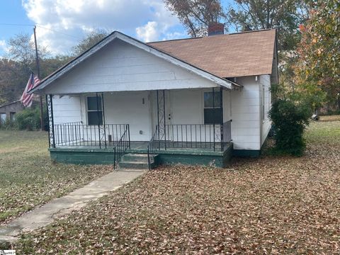 Photo of 105 W Front Street, Iva, SC 29655 (MLS # 1577539)