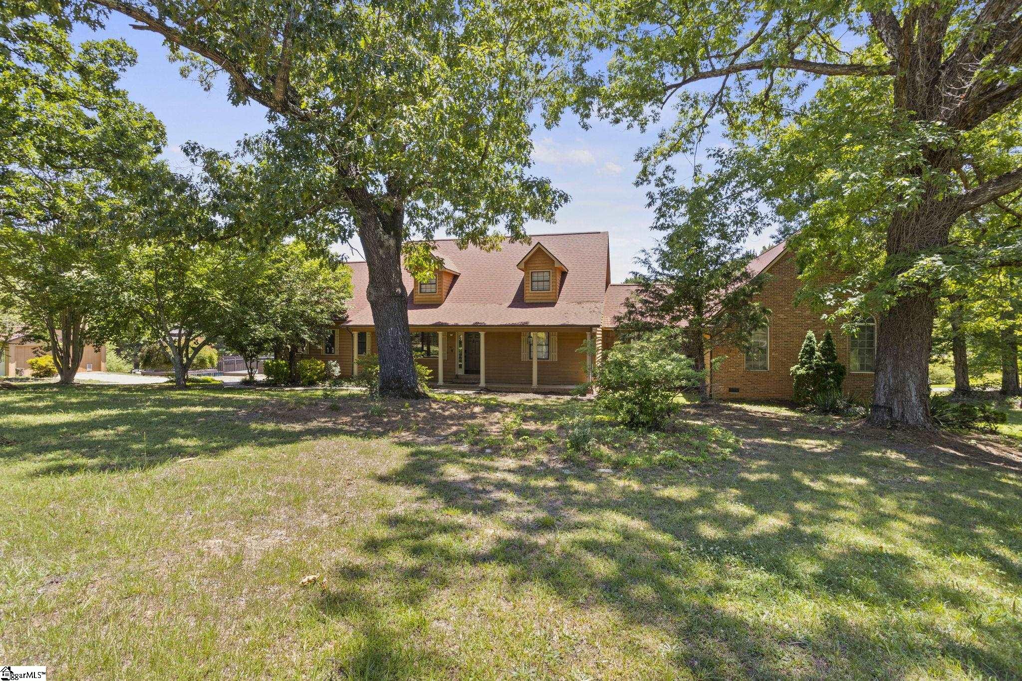 40 Ridings Road
