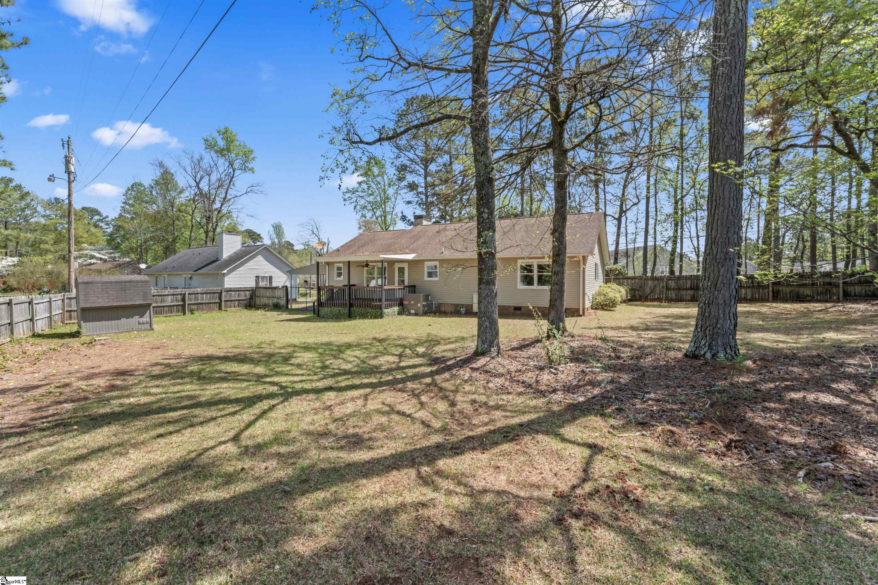 Greenwood, South Carolina 29649, United States, 3 Bedrooms Bedrooms, ,2 BathroomsBathrooms,Residential,Contingent,100347