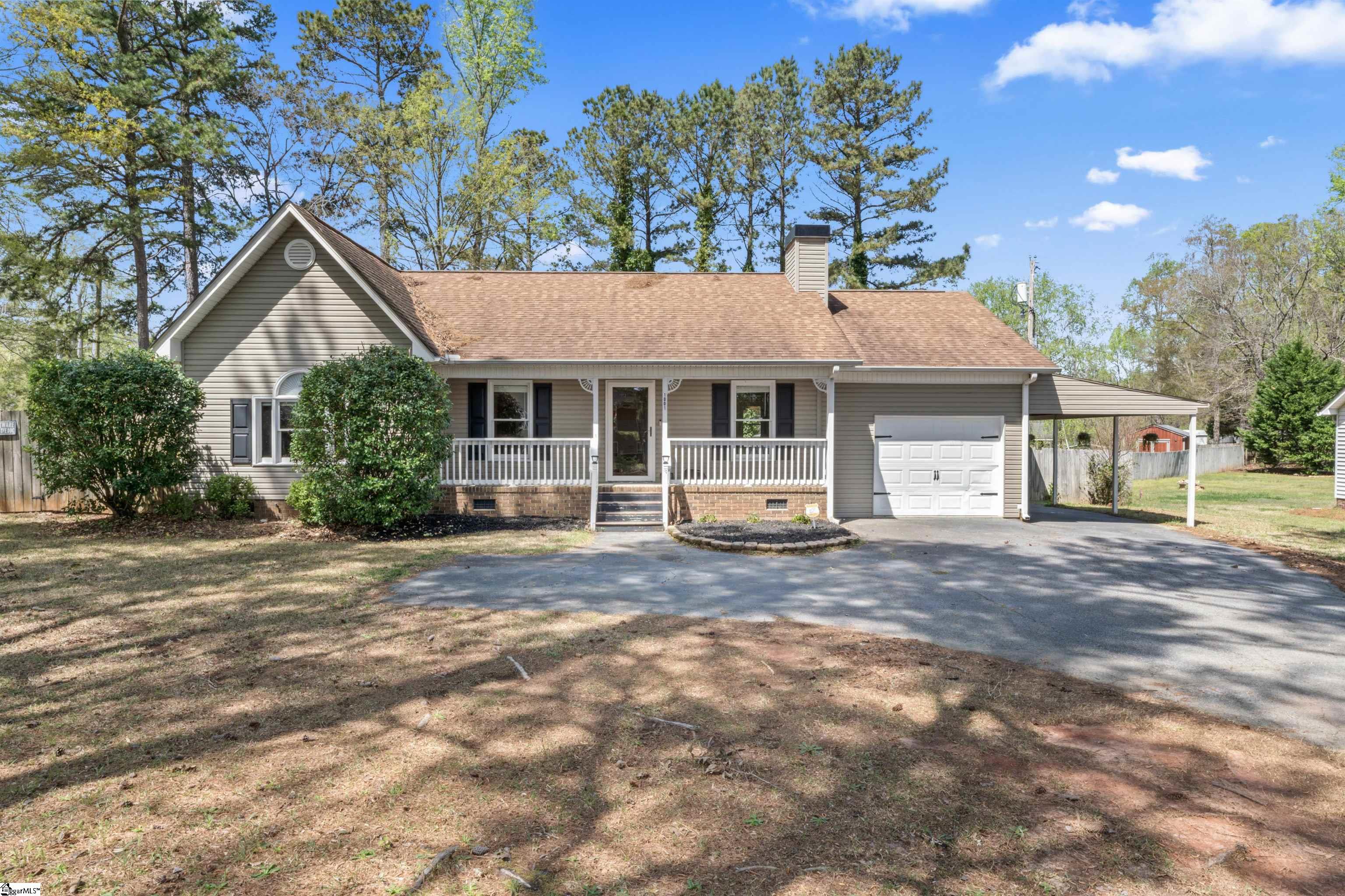 Greenwood, South Carolina 29649, United States, 3 Bedrooms Bedrooms, ,2 BathroomsBathrooms,Residential,Contingent,100347