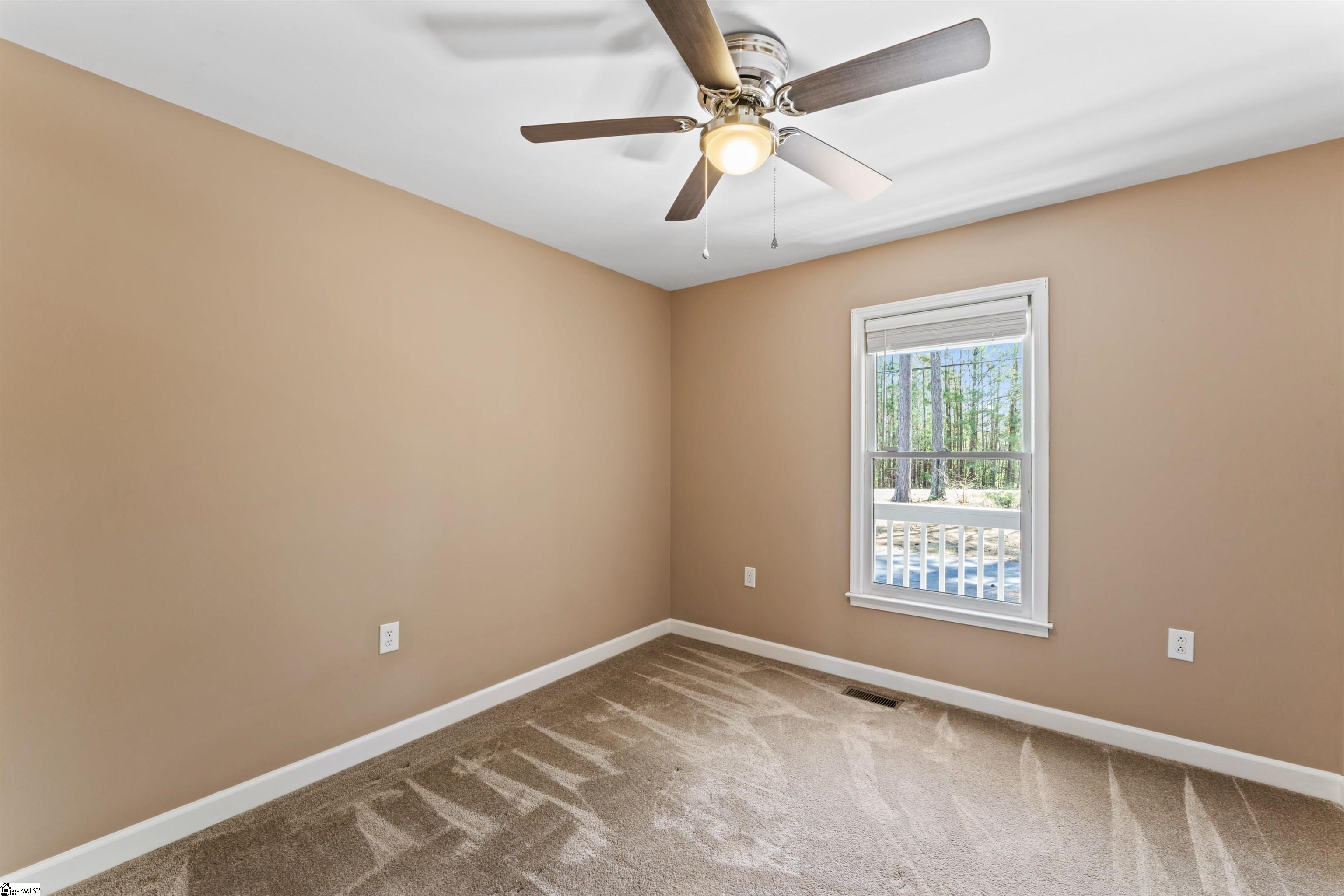 Greenwood, South Carolina 29649, United States, 3 Bedrooms Bedrooms, ,2 BathroomsBathrooms,Residential,Contingent,100347