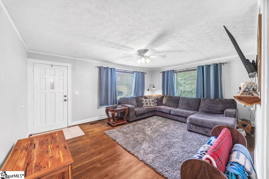 77 Loftis Road