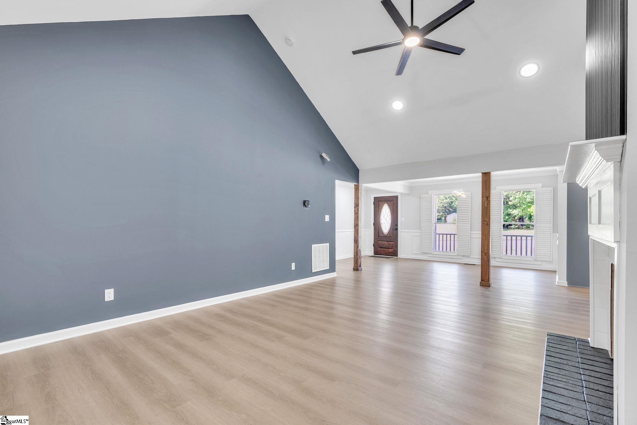 203 Briggs Drive, Easley, SC Home for Sale 4 203 Briggs Drive