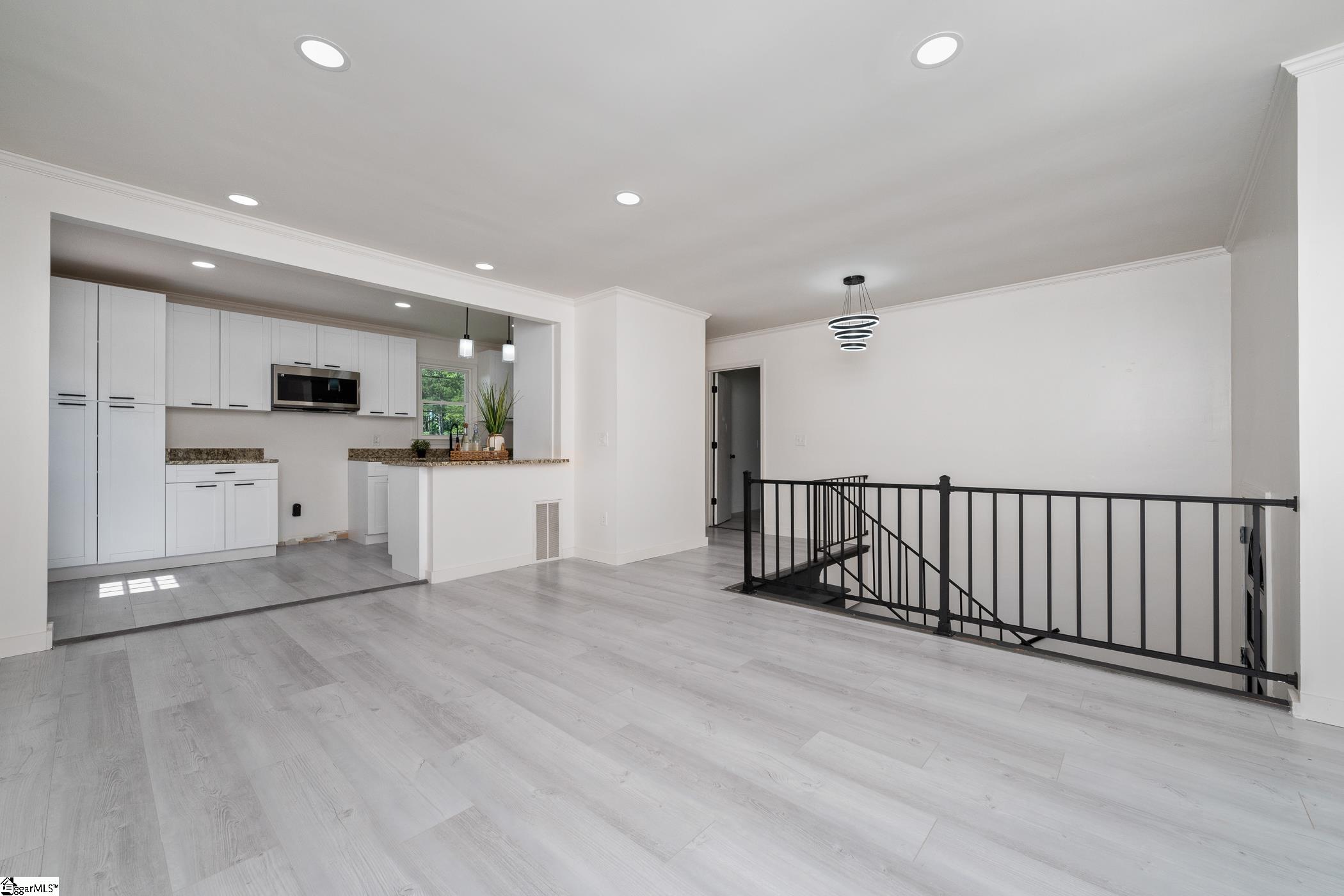 105 Foxhall Court
