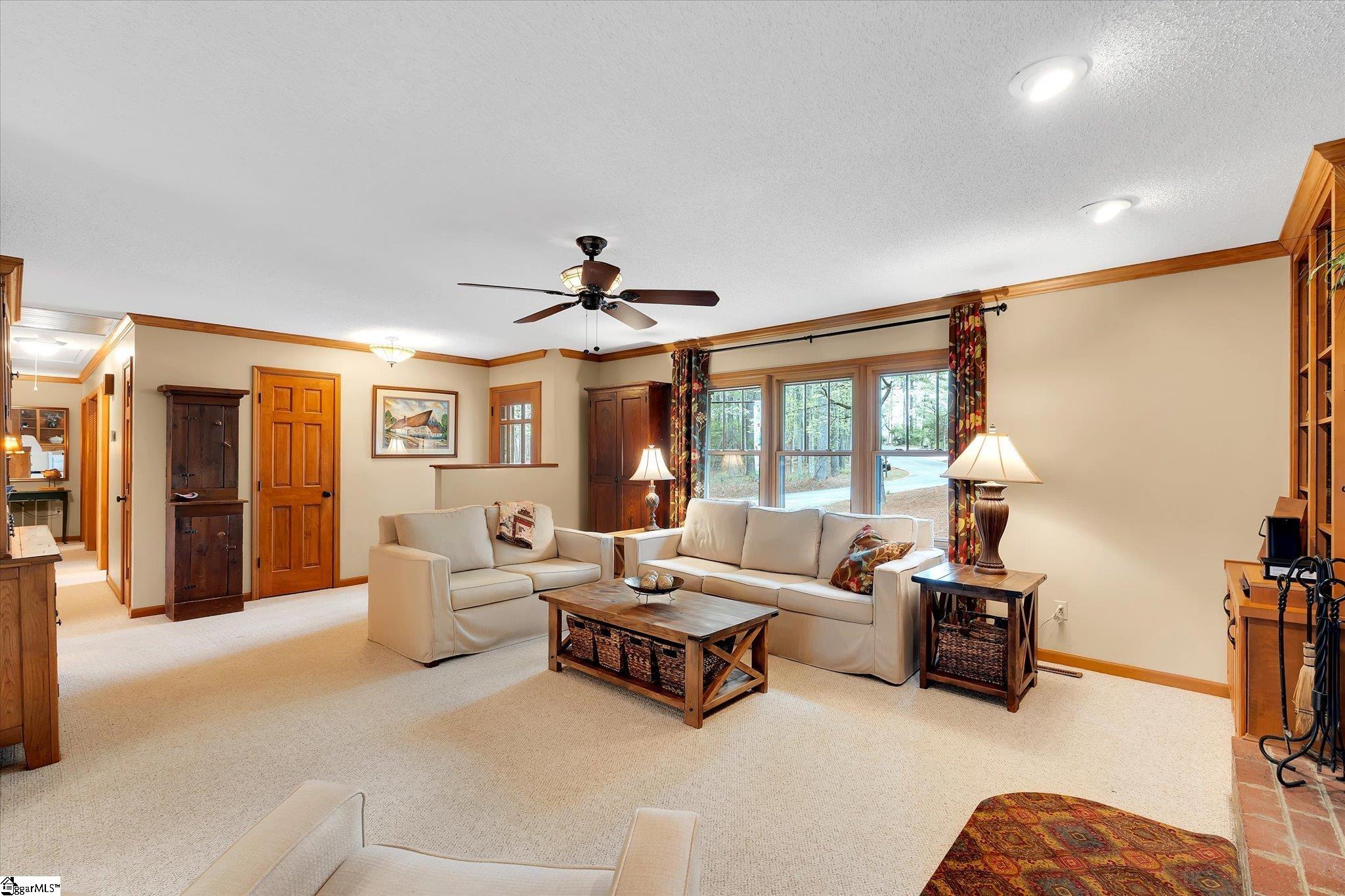 323 Long Reach Drive