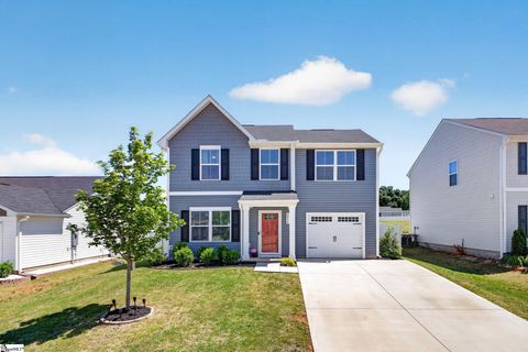 Photo of 2034 Evanston Drive, Wellford, SC 29384 (MLS # 1591996)