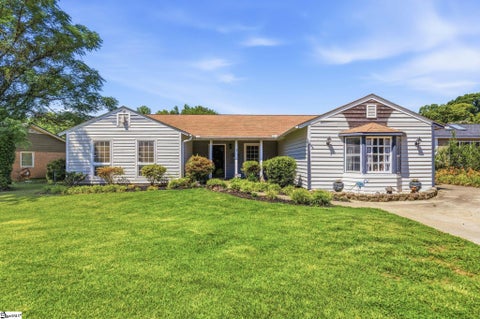 Photo of 1 S Oak Forest Drive, Greenville, SC 29607 (MLS # 1593805)