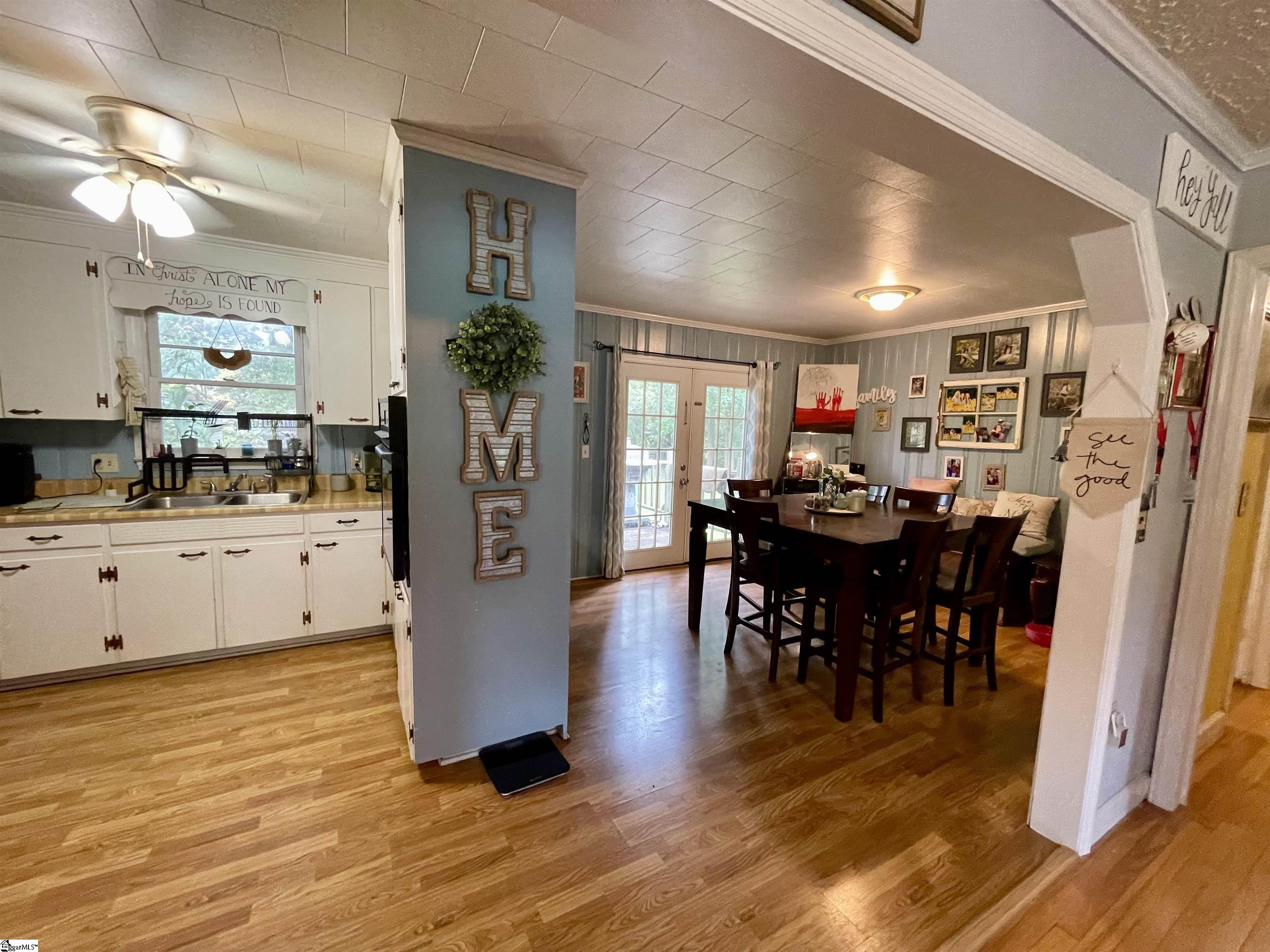 Clinton, South Carolina 29325, United States, 3 Bedrooms Bedrooms, ,2 BathroomsBathrooms,Residential,Active,101824