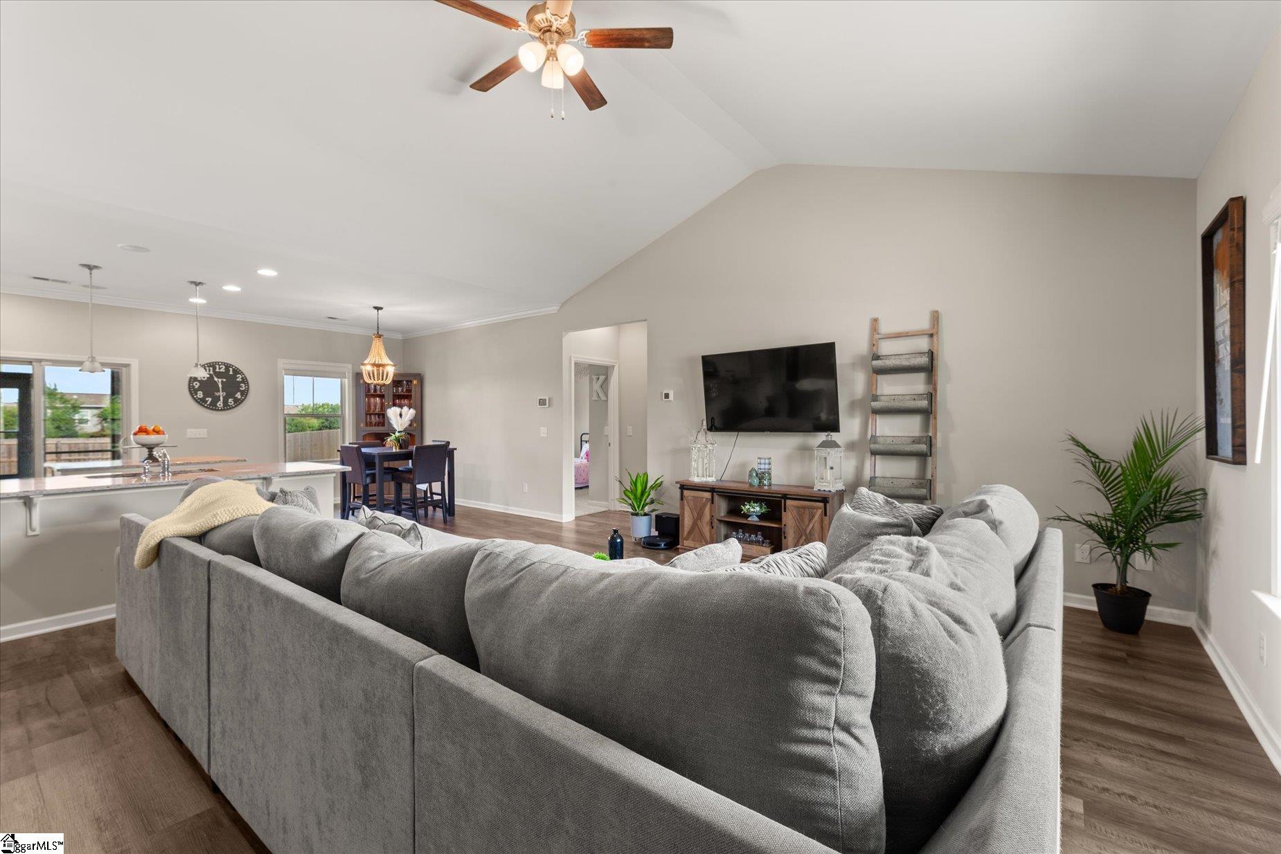 118 Mitford Way